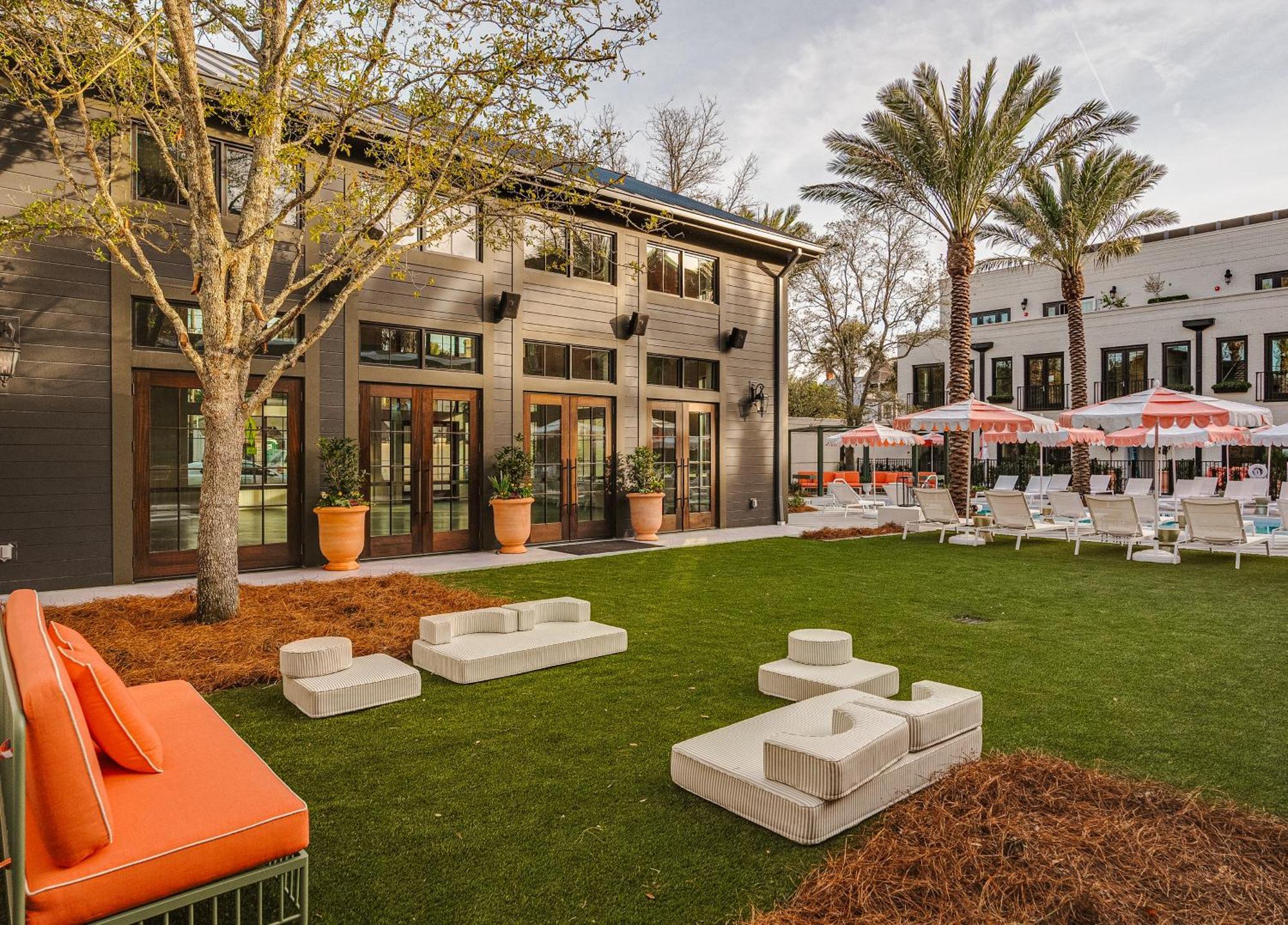 Hotel Bardo Savannah Exterior photo
